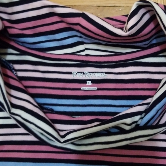 Kim Rogers striped top. - Picture 2 of 5